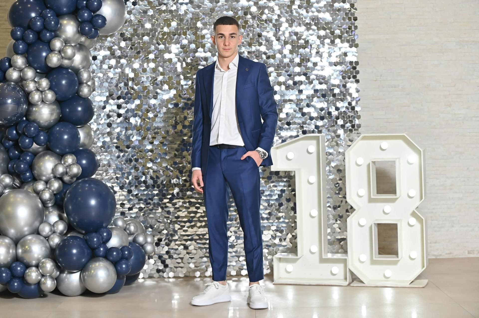 Dekoracije i buketi od srca - slika 4