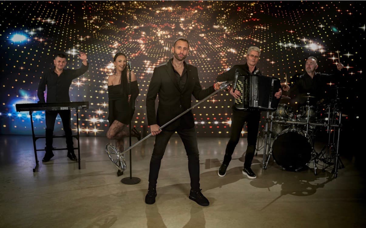 Gasa i Maestro Bend - slika 1